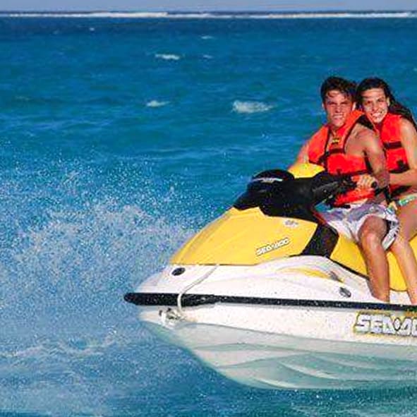 Deportes Acuáticos en Isla Mujeres